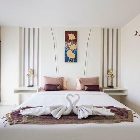 J Sweet Dream Boutique Hotel Phuket Patong Екстериор снимка