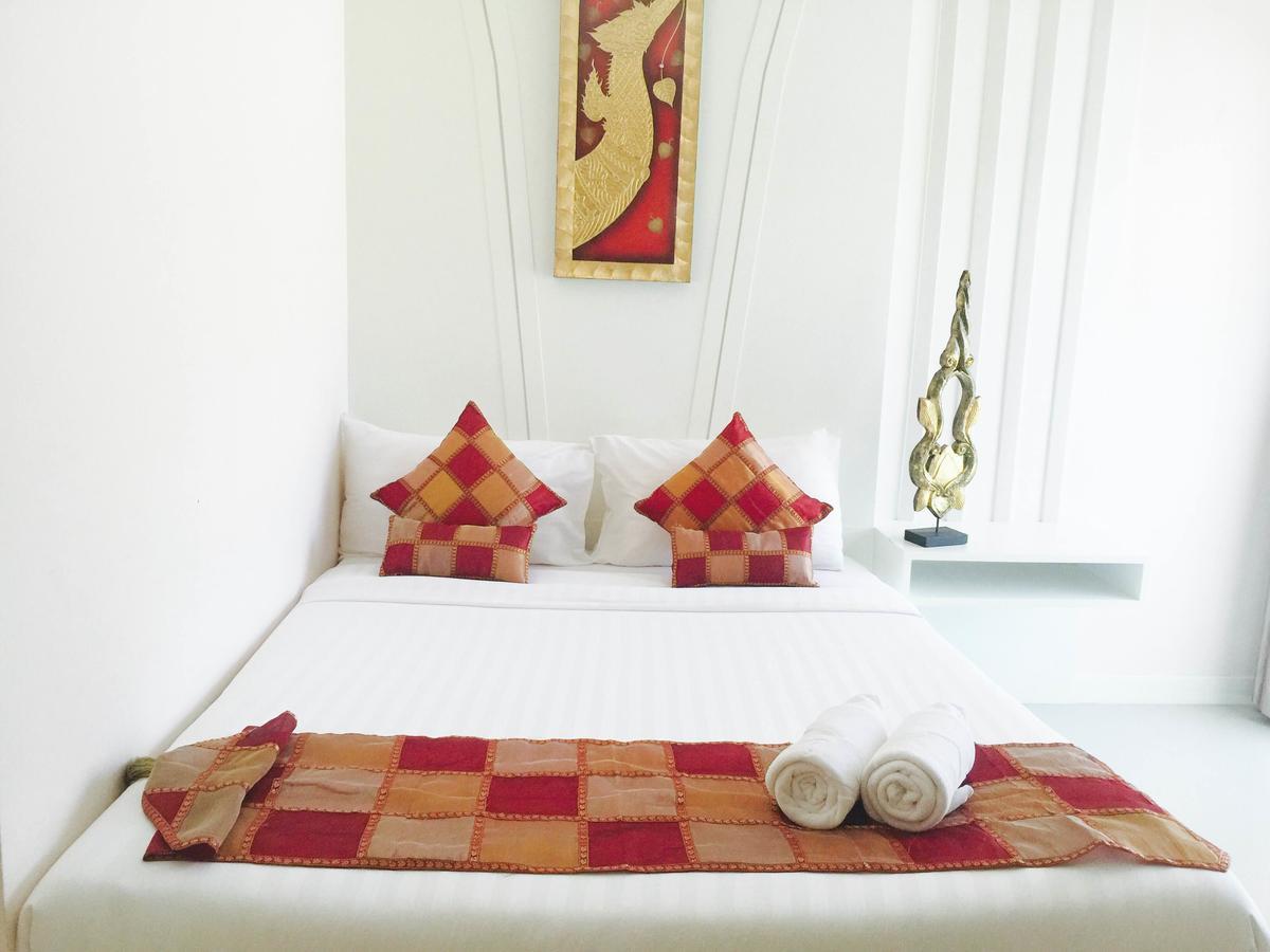 J Sweet Dream Boutique Hotel Phuket Patong Екстериор снимка